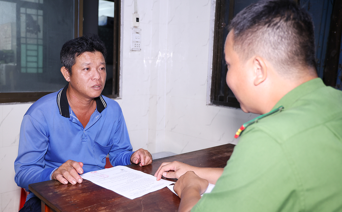 Tạm giữ đối tượng dùng khúc cây đánh chết người