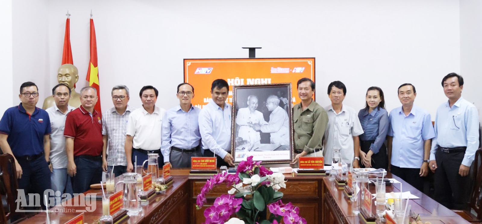 Báo và Phát thanh - Truyền hình An Giang triển khai thỏa thuận hợp tác toàn diện với HTV