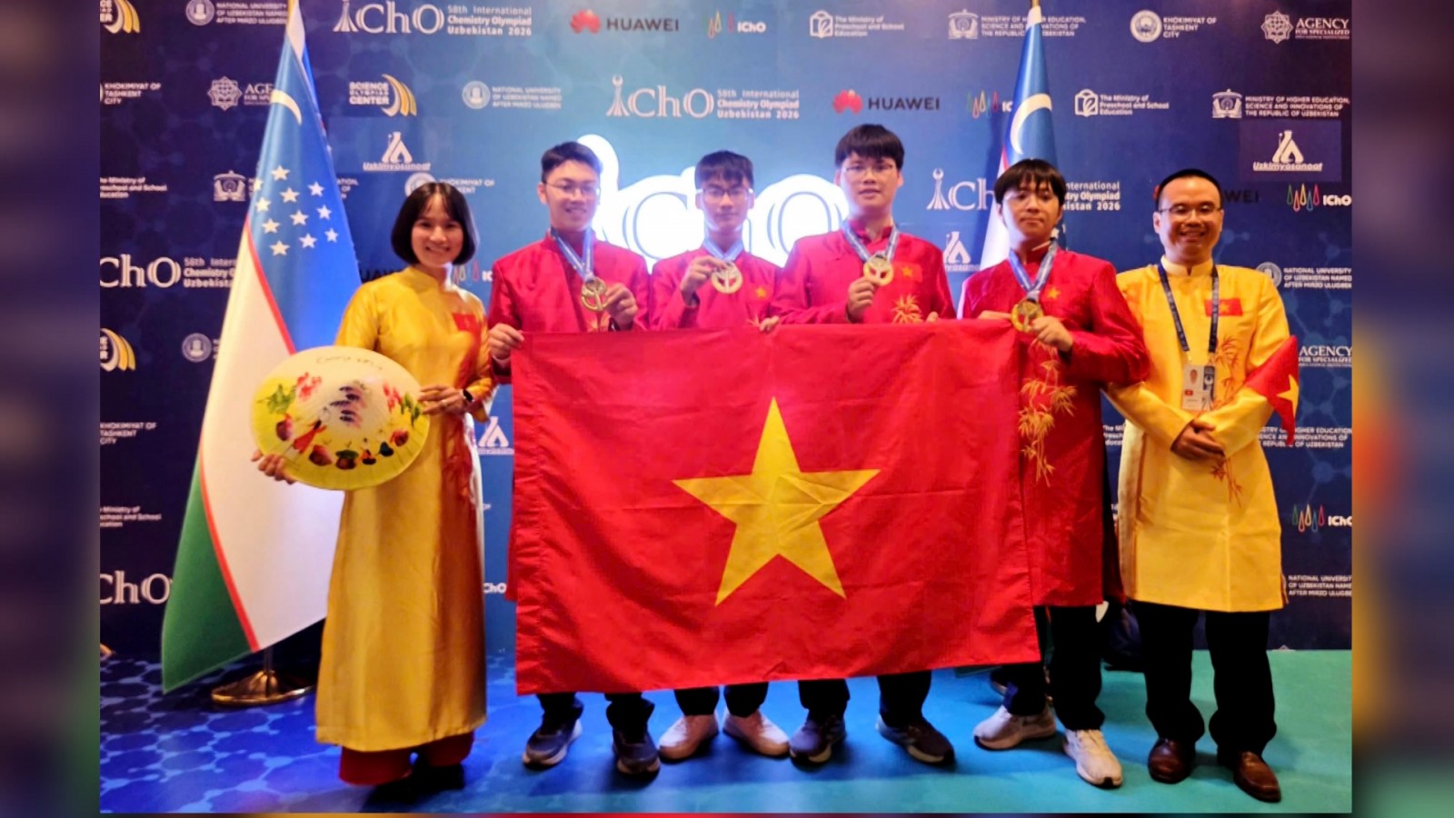 Việt Nam đoạt 4 huy chương vàng Olympic hoá học quốc tế