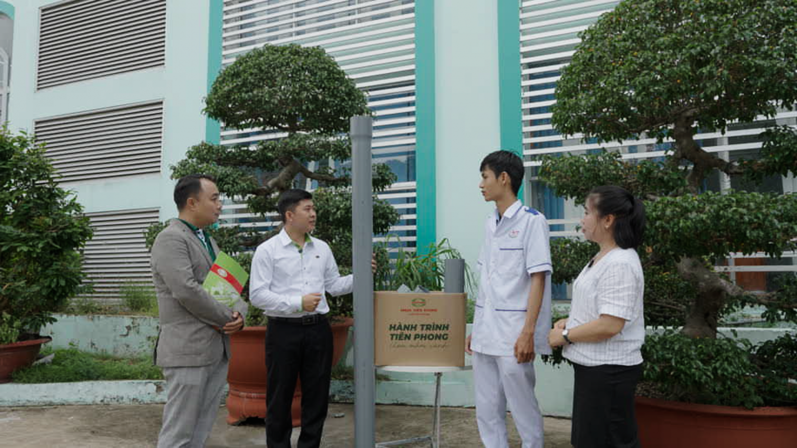 "Hành trình Tiên Phong - Ươm mầm Xanh": Nâng bước những ước mơ từ giảng đường