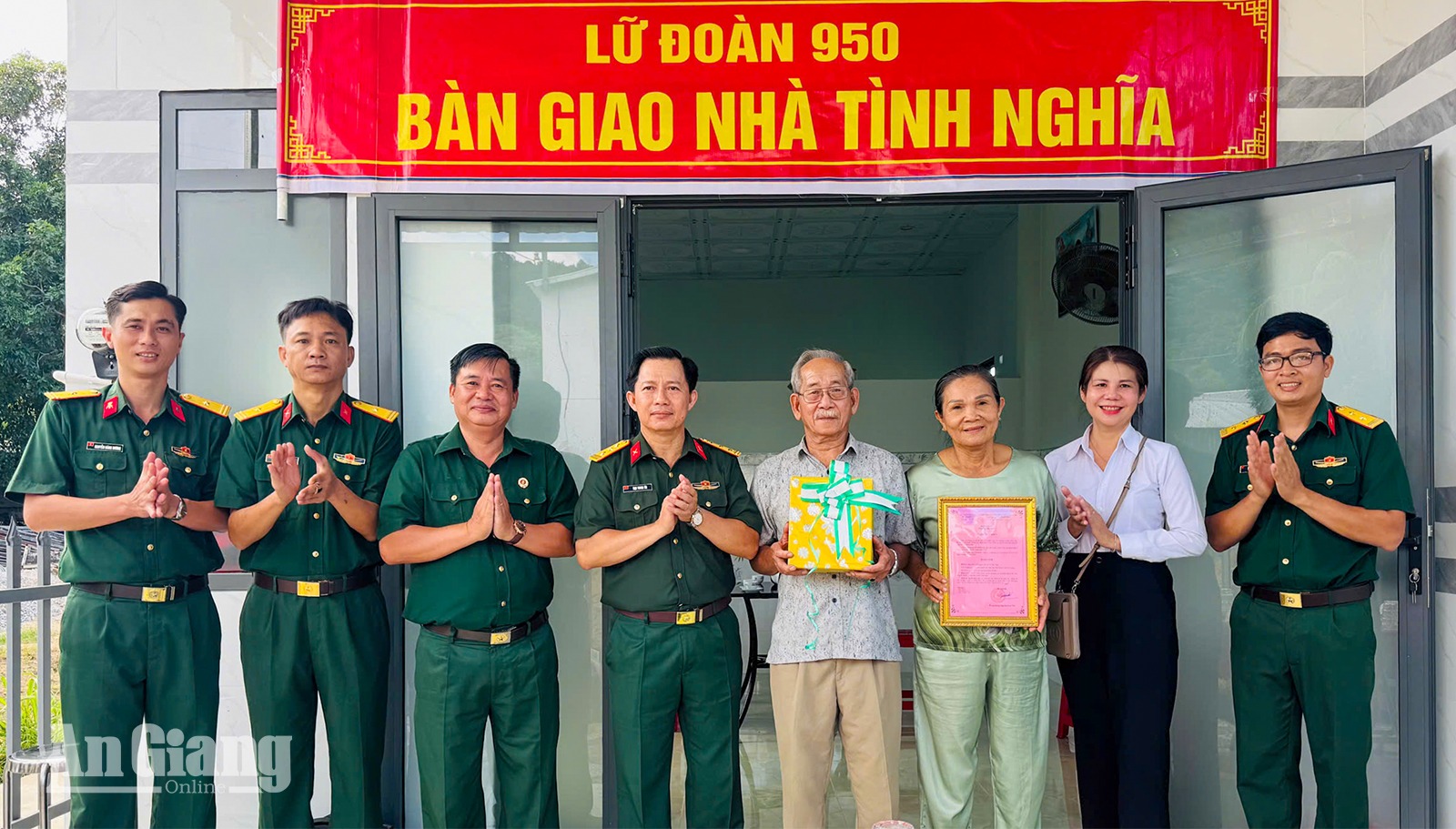 Lữ đoàn 950 trao nhà tình nghĩa cho thương binh ở Phú Quốc