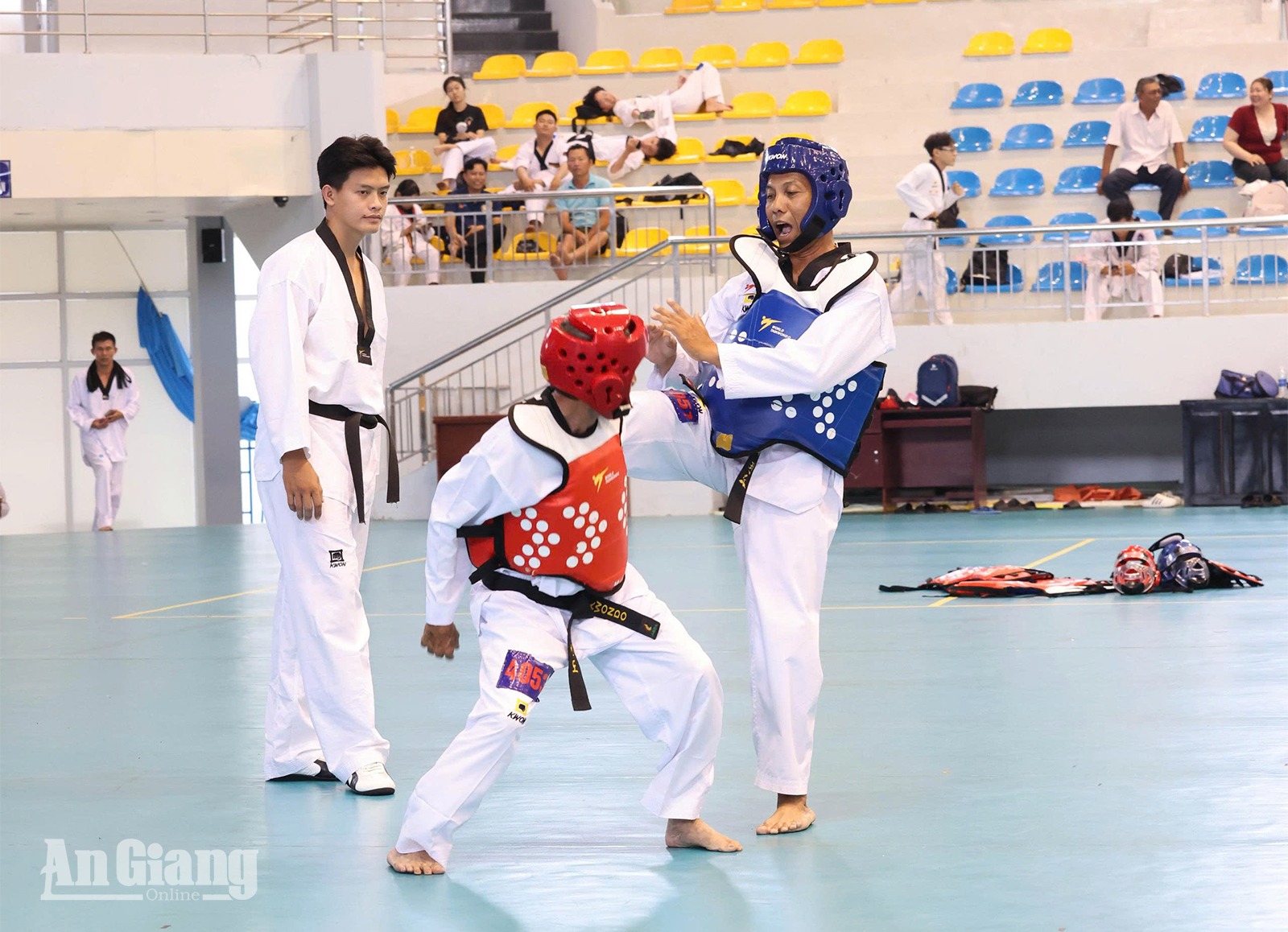 Sôi nổi phong trào Taekwondo