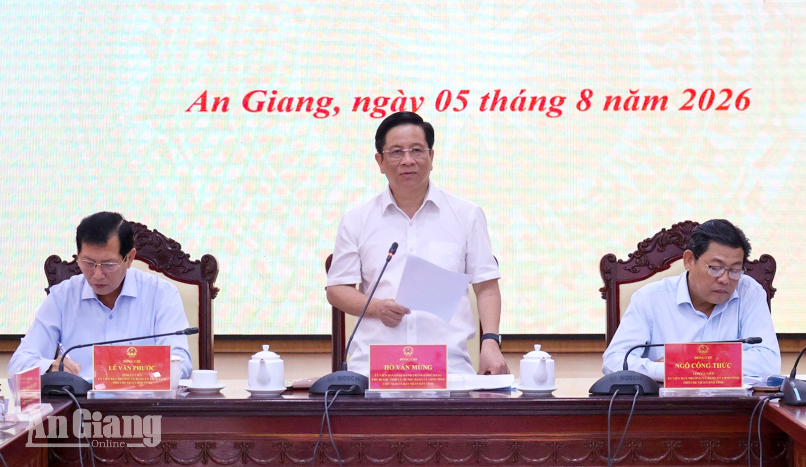 Chủ tịch UBND tỉnh An Giang Hồ Văn Mừng yêu cầu các đô thị động lực hướng đến tự chủ ngân sách