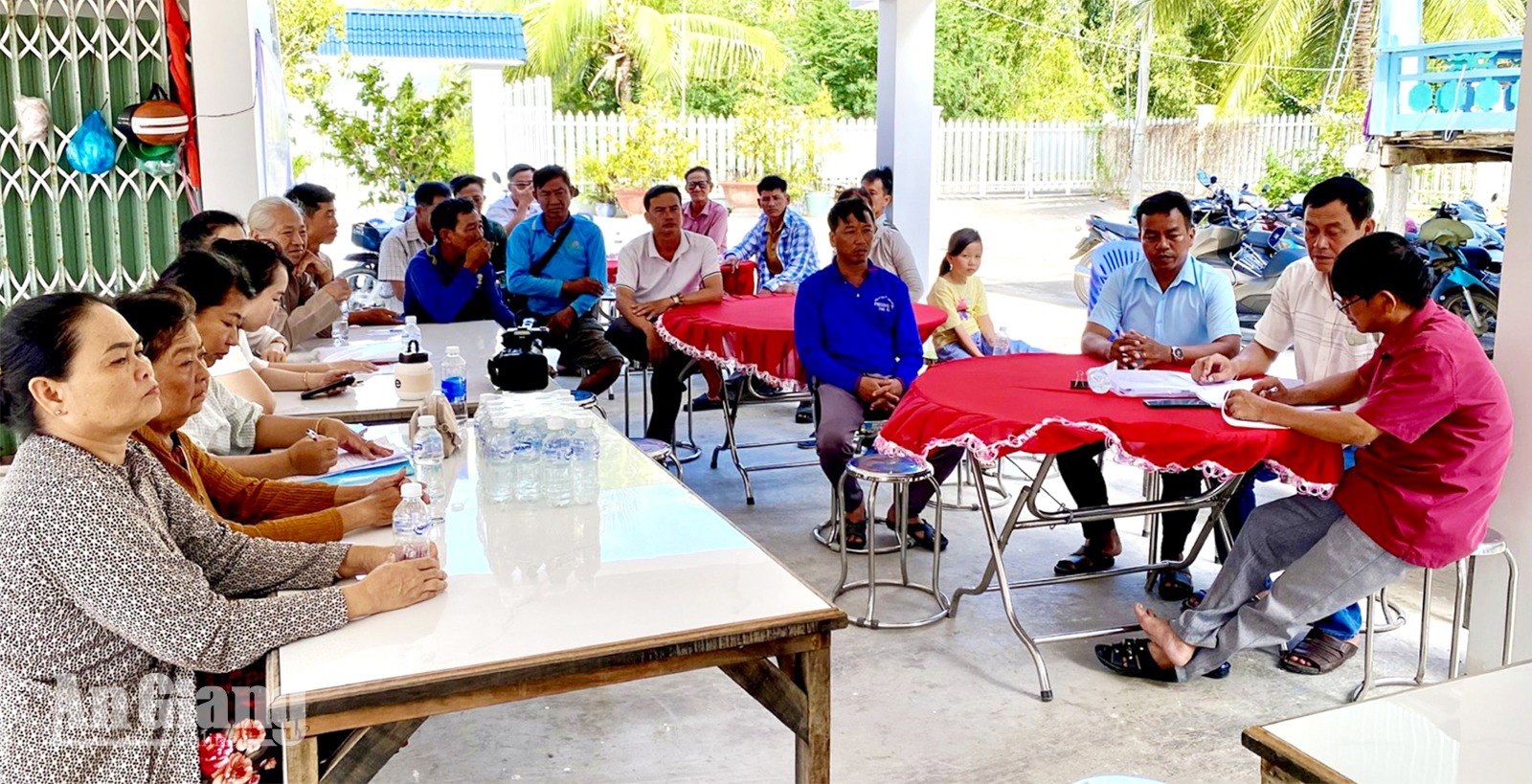 Hơn 2 tỉ đồng hỗ trợ nông dân Tri Tôn làm lúa chất lượng cao, giảm phát thải