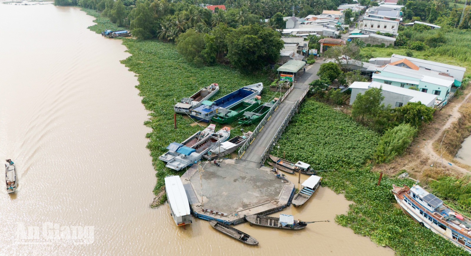 Bến đò “Ô Môi” gắn liền với những ký ức thời niên thiếu của Chủ tịch Tôn ĐứcThắng và người dân vùng sông Hậu.