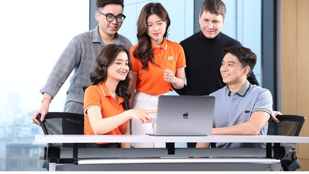 Vào TP. Hồ Chí Minh lập nghiệp, học tập: Cách lắp mạng và giải trí tiết kiệm?