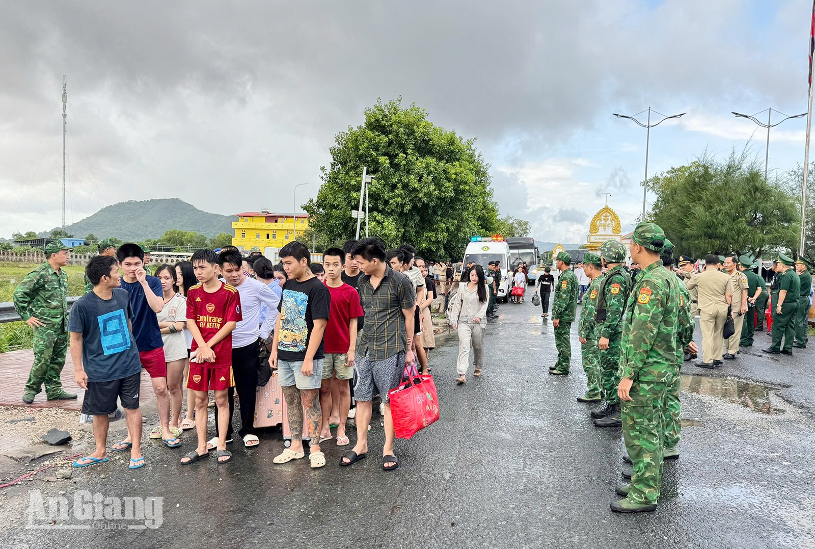 An Giang tiếp nhận 47 công dân Việt Nam do Campuchia trao trả