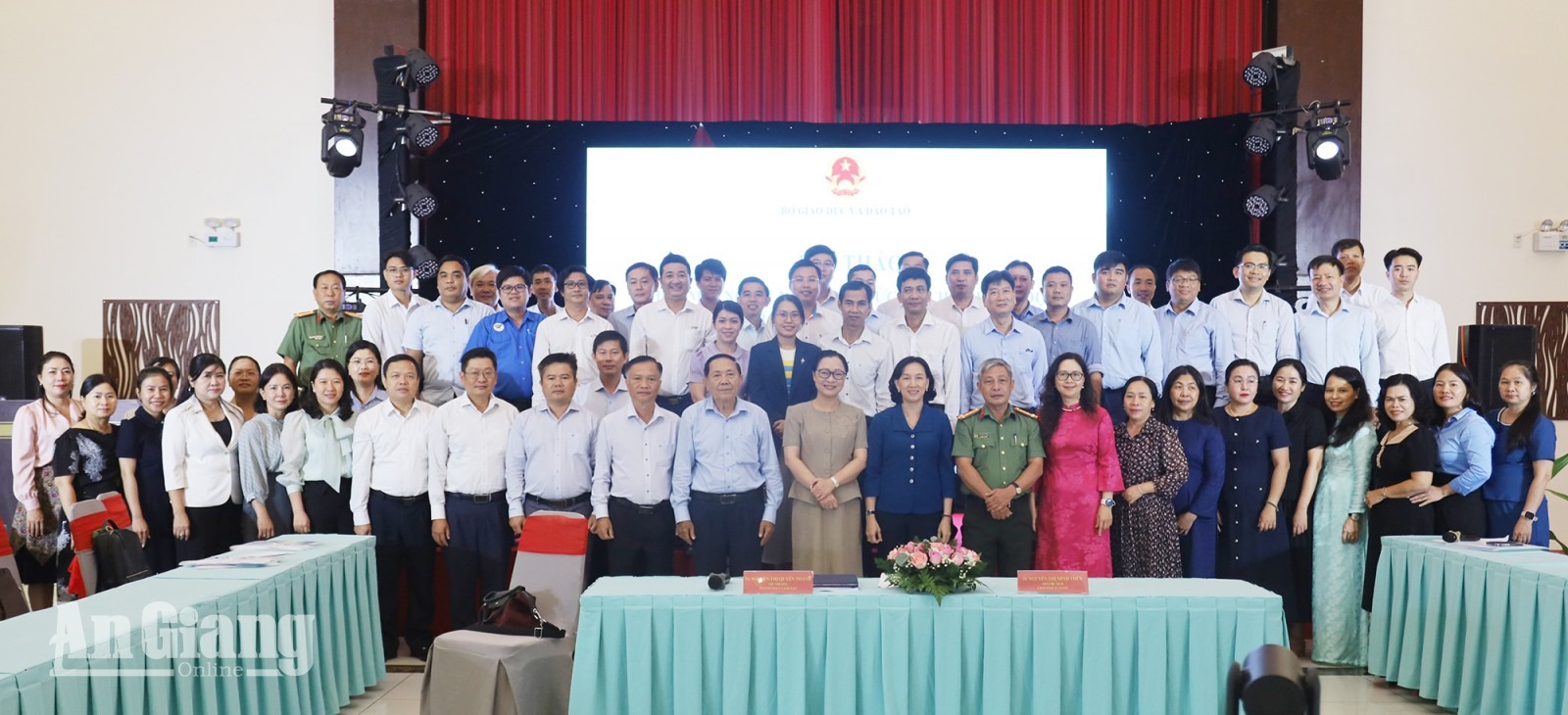 Thứ trưởng Nguyễn Thị Quyên Thanh: Giáo dục đạo đức phải thích ứng với không gian số và AI