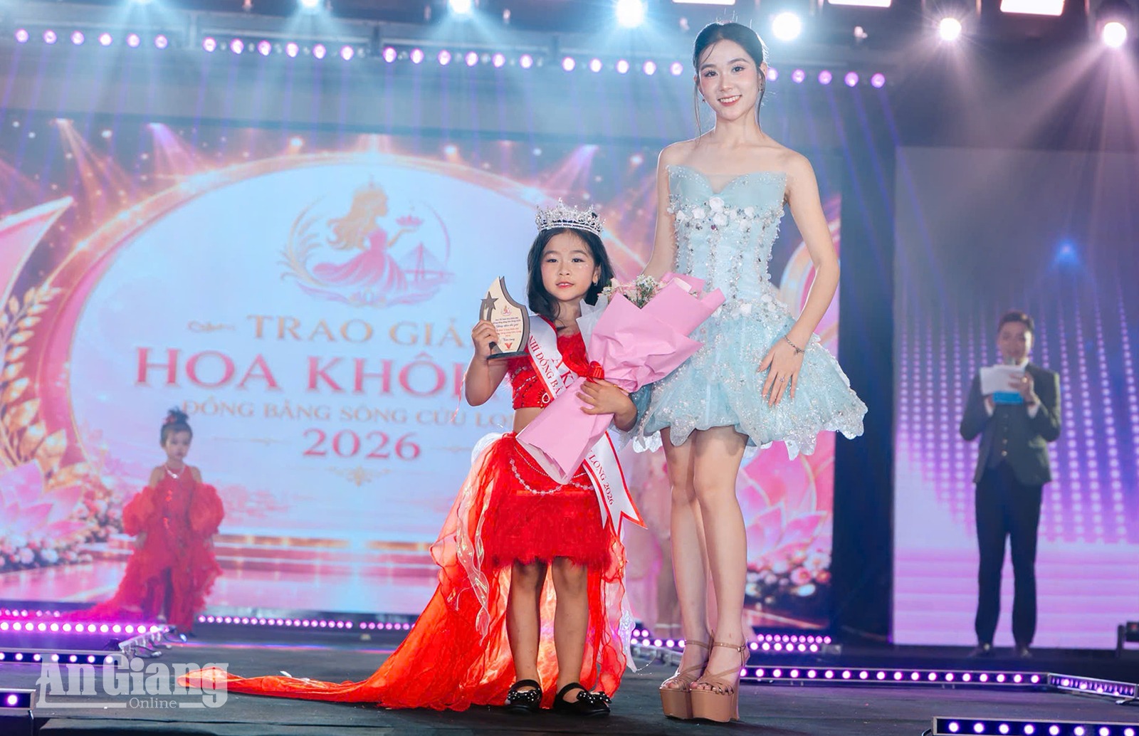 Nguyễn Ngọc Nhã Uyên xuất sắc đoạt ngôi vị Á khôi 4 Hoa khôi Nhí đồng bằng sông Cửu Long 2026