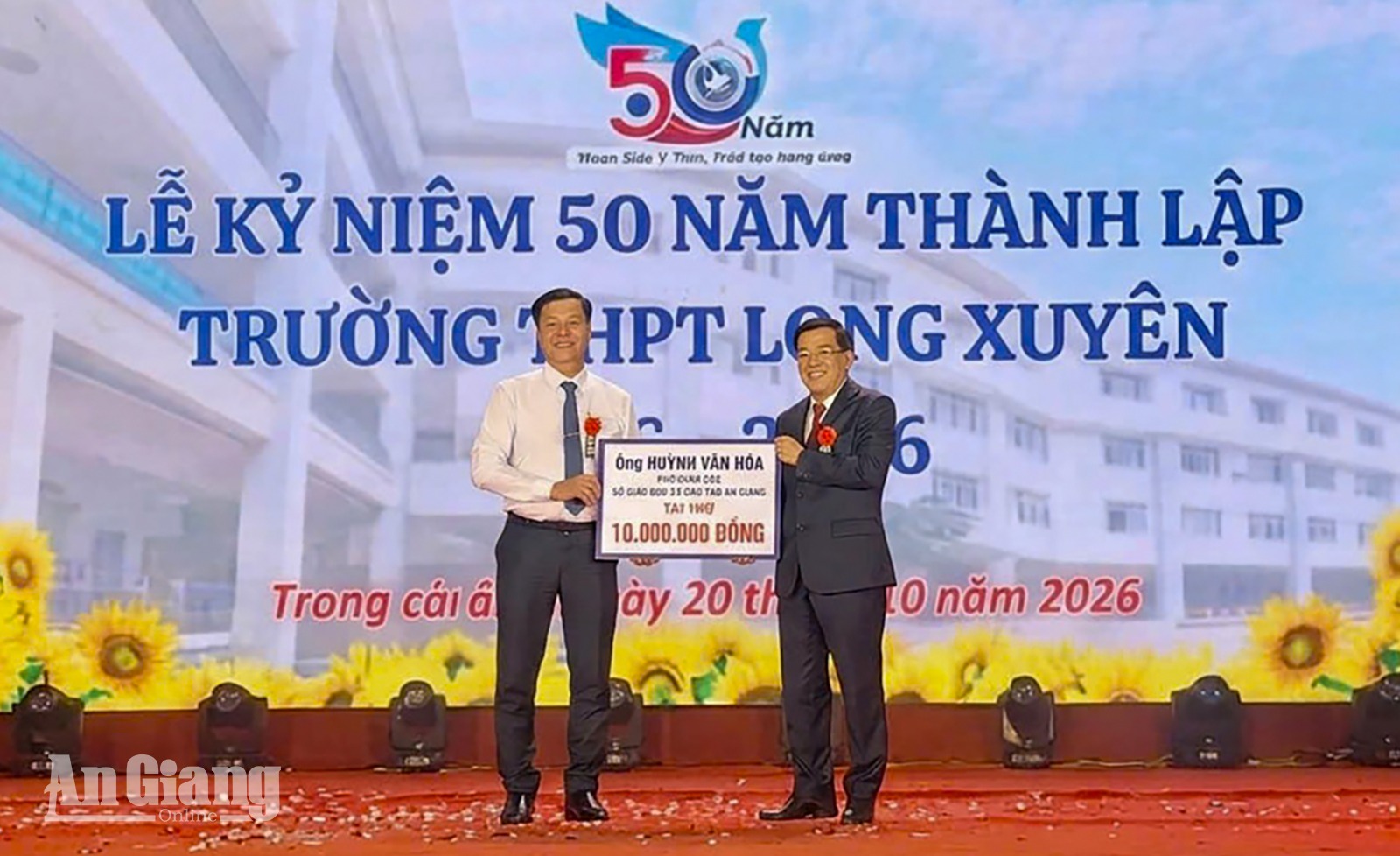 Tiếp nhận nguồn hỗ trợ học bổng 