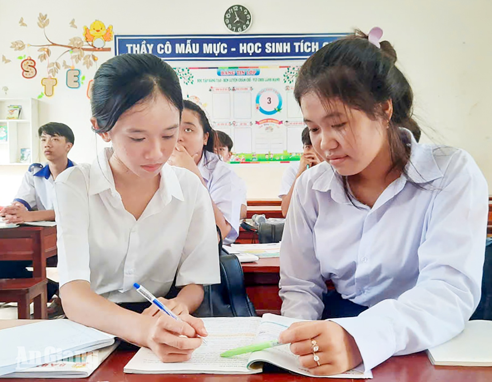 Thắp sáng ước mơ học tập cho học sinh đặc khu Thổ Châu