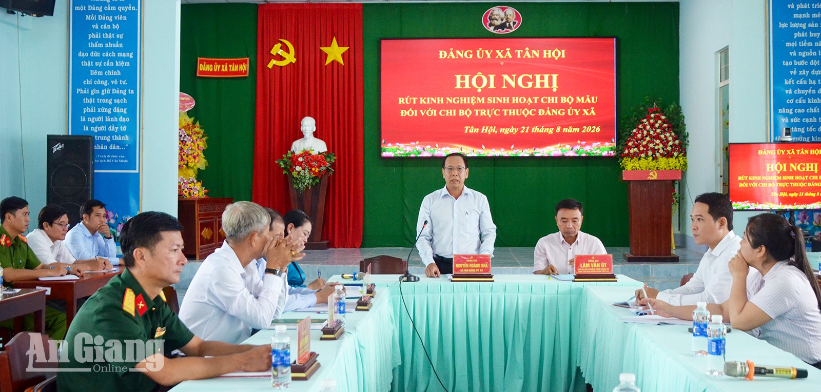 Tân Hội nâng cao chất lượng sinh hoạt chi bộ