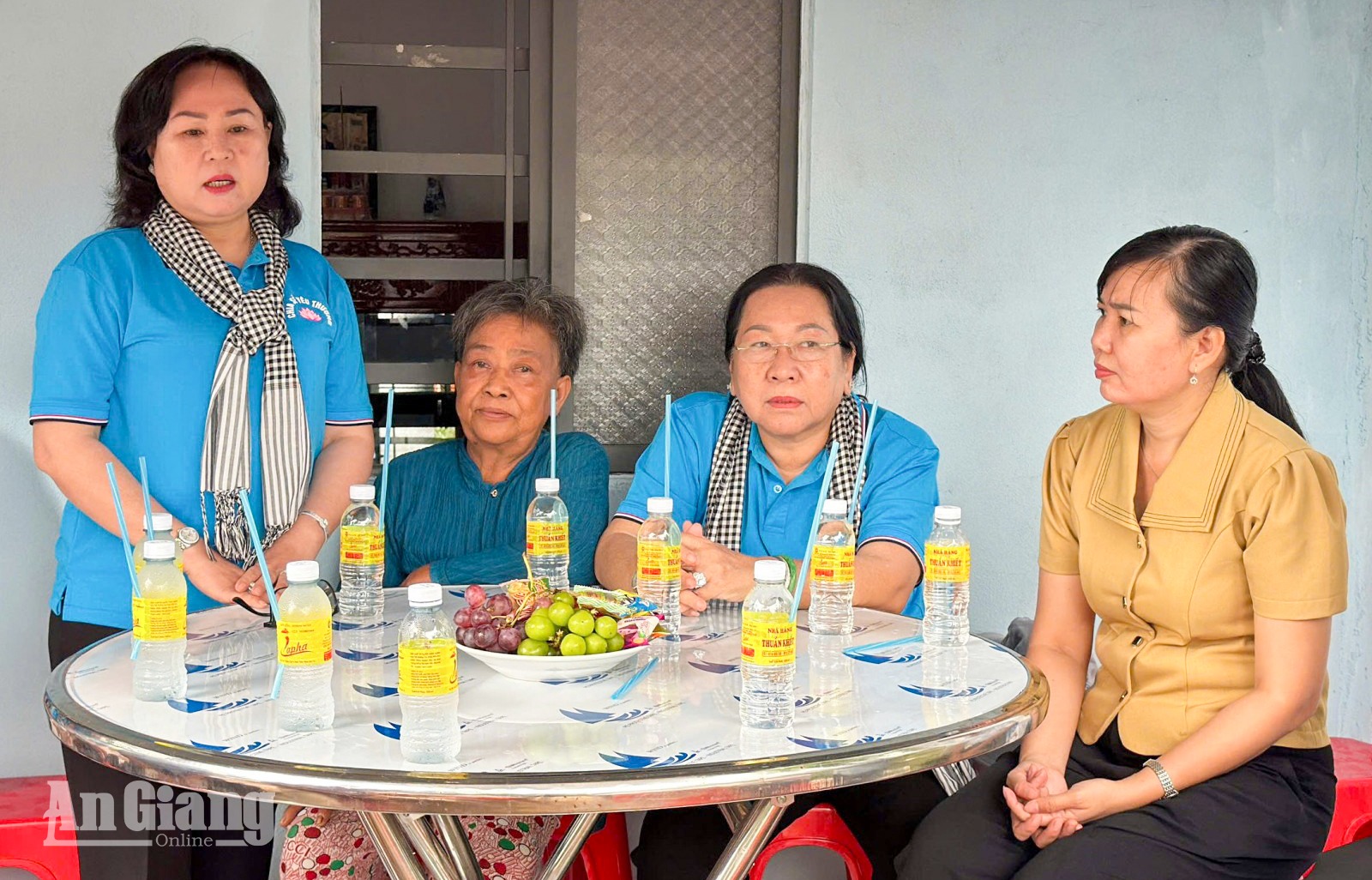 Đông Hòa trao 3 nhà Đại đoàn kết cho hộ cận nghèo