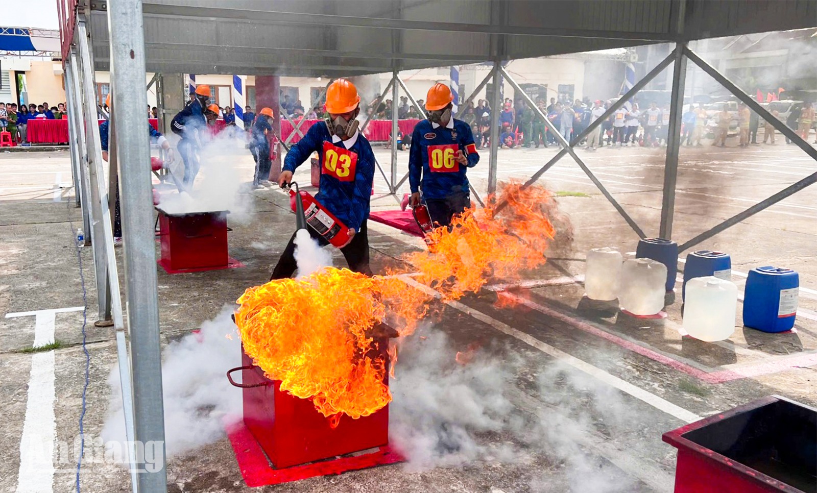  Phần thi thực hành diễn ra khá sôi nổi và hào hứng