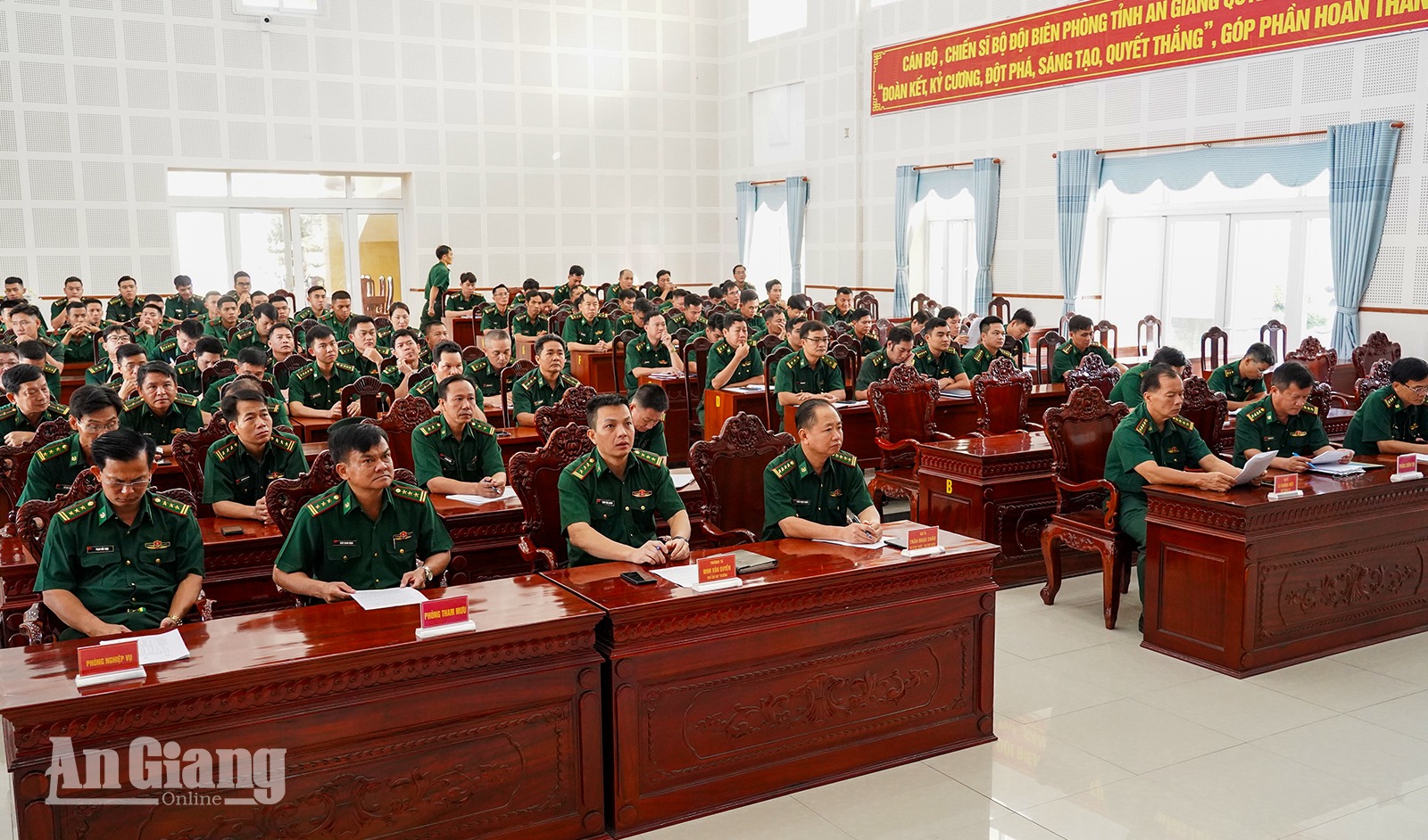 Giữ vững truyền thống, chắc tay súng nơi biên giới