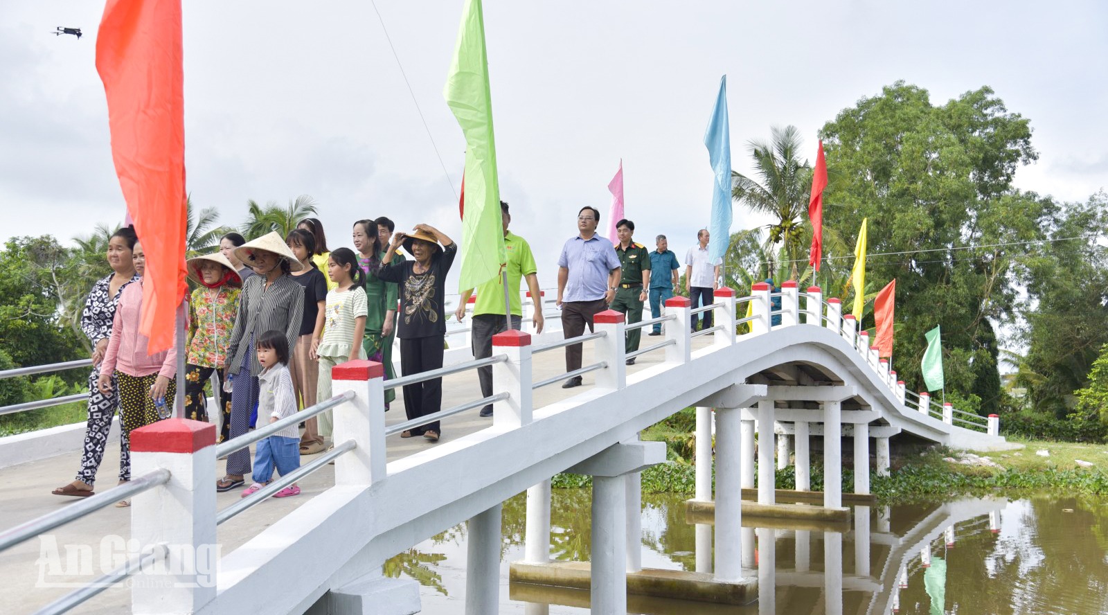Thạnh Lộc khánh thành cầu Kênh 6 trị giá 632 triệu đồng
