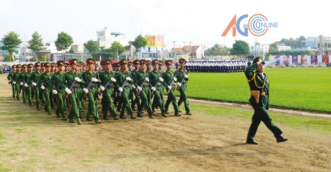 Xây dựng Quân đội chính quy, vững mạnh