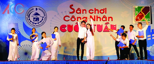 Một tiết mục văn nghệ tại lễ phát động Tháng Công nhân năm 2015 của Đoàn Ca múa nhạc tổng hợp An Giang