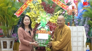 Bí thư Tỉnh ủy Võ Thị Ánh Xuân thăm, chúc mừng Đại lễ Phật đản