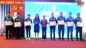 Tuyên dương đảng viên trẻ tiêu biểu và Thanh niên tiên tiến học tập và làm theo tư tưởng, đạo đức, phong cách Hồ Chí Minh (giai đoạn 2018 – 2020)