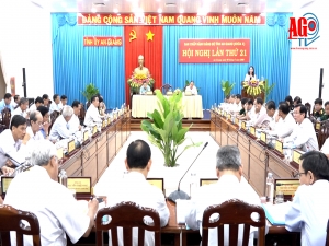 Ban Chấp hành Đảng bộ tỉnh bàn giải pháp thực hiện nhiêm vụ phát triển kinh tế - xã hội