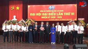 Đồng chí Trần Văn Đạt đắc cử Bí thư Đảng ủy Trường Đại học An Giang (nhiệm kỳ 2020 - 2025)