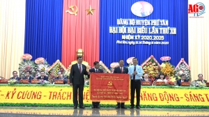 Khai mạc Đại hội đại biểu Đảng bộ huyện Phú Tân lần thứ XII (nhiệm kỳ 2020-2025)