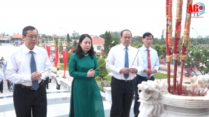 Lãnh đạo tỉnh An Giang viếng nghĩa trang liệt sĩ tỉnh nhân dịp Tết Nguyên đán Tân Sửu 2021
