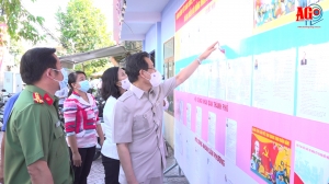 Bí thư Tỉnh ủy An Giang Lê Hồng Quang kiểm tra công tác chuẩn bị bầu cử trên địa bàn TP. Long Xuyên