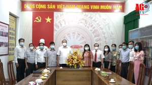 Chủ tịch UBND tỉnh An Giang Nguyễn Thanh Bình thăm, chúc mừng Ban Tuyên giáo Tỉnh ủy, Sở Thông tin và Truyền thông nhân dịp kỷ niệm 96 năm ngày Báo chí Cách mạng Việt Nam