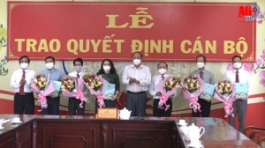 UBND tỉnh An Giang trao quyết định điều động, bổ nhiệm 6 cán bộ