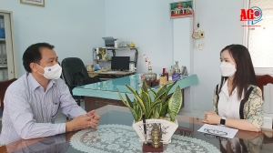 Tiến sĩ - Bác sĩ Trần Quang Hiền, Giám đốc Sở Y tế An Giang trả lời phỏng vấn về các giải pháp thích ứng an toàn với COVID-19