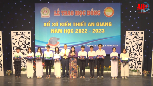 Trao Học bổng Xổ số kiến thiết tỉnh An Giang lần thứ 20 cho 110 học sinh tiêu biểu trong toàn tỉnh