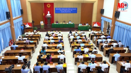 Kỳ họp thứ mười bảy HĐND tỉnh An Giang khóa X thông qua 25 nghị quyết