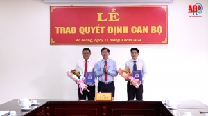 UBND tỉnh An Giang trao quyết định bổ nhiệm 2 Phó Giám đốc Sở Tài chính
