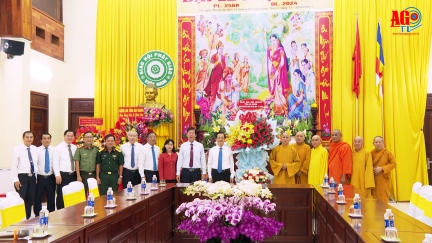 Bí Thư Tỉnh ủy An Giang Lê Hồng Quang thăm, chúc mừng Đại lễ Phật đản Phật lịch 2568 – Dương lịch 2024
