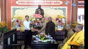 Lãnh đạo tỉnh thăm, chúc mừng Đại lễ Phật đản năm 2025