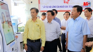 Bí thư Tỉnh ủy An Giang Nguyễn Tiến Hải kiểm tra các trung tâm phục vụ hành chính công