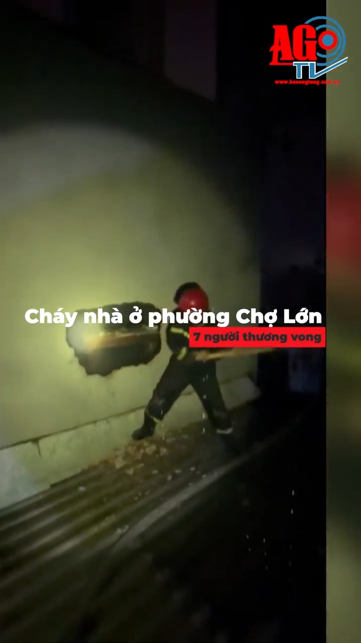 Cháy nhà ở phường Chợ Lớn, 7 người thương vong