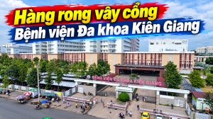 [Video] Hàng rong vây cổng Bệnh viện Đa khoa Kiên Giang