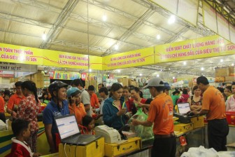 Nhộn nhịp, hấp dẫn phiên chợ chào Xuân mới tại huyện miền núi Tri Tôn