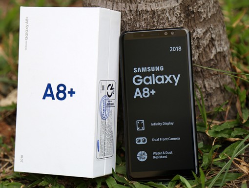 "Đập hộp" Galaxy A8+ bản thương mại mới ra mắt