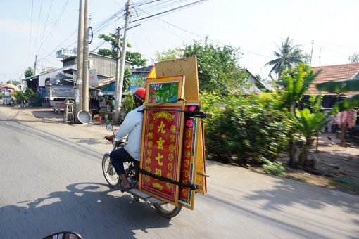 Hàng Tết lưu động