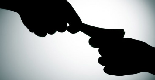 Cà Mau: Trưởng công an xã bị kỷ luật vì bỏ túi riêng tiền “bồi dưỡng”