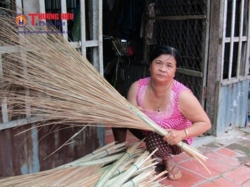 Làng chổi Vĩnh Chánh vào xuân