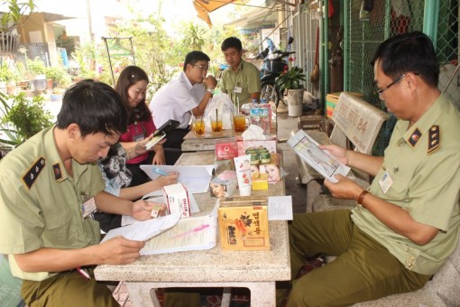 Tăng cường kiểm tra thị trường Tết