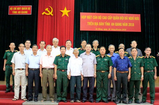 Họp mặt cán bộ cấp cao Quân đội nghỉ hưu