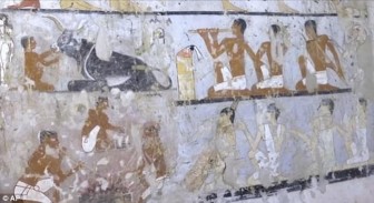 Đột nhập hầm bí mật 4.400 năm trong kim tự tháp Ai Cập