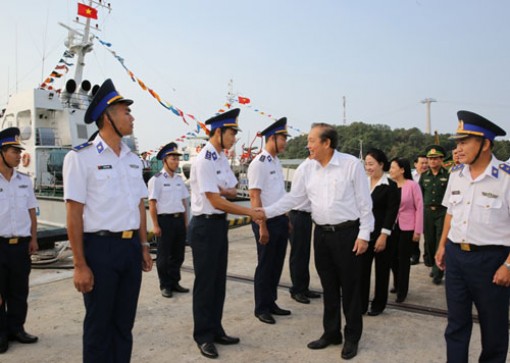 Phó Thủ tướng Trương Hòa Bình thăm các LLVT trên địa bàn Kiên Giang