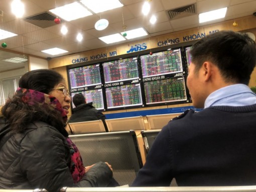 Chứng khoán 'bốc hơi' hơn 7 tỉ USD